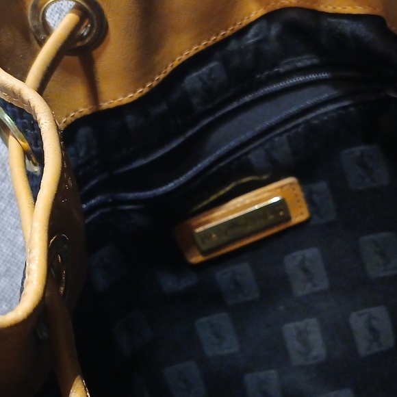 Stylish Black and Tan Men's Bag - Picture 13 of 16